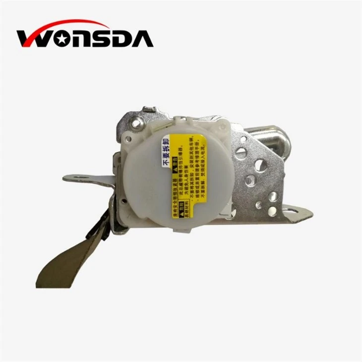 Retractable safety belt for Toyota Highlander